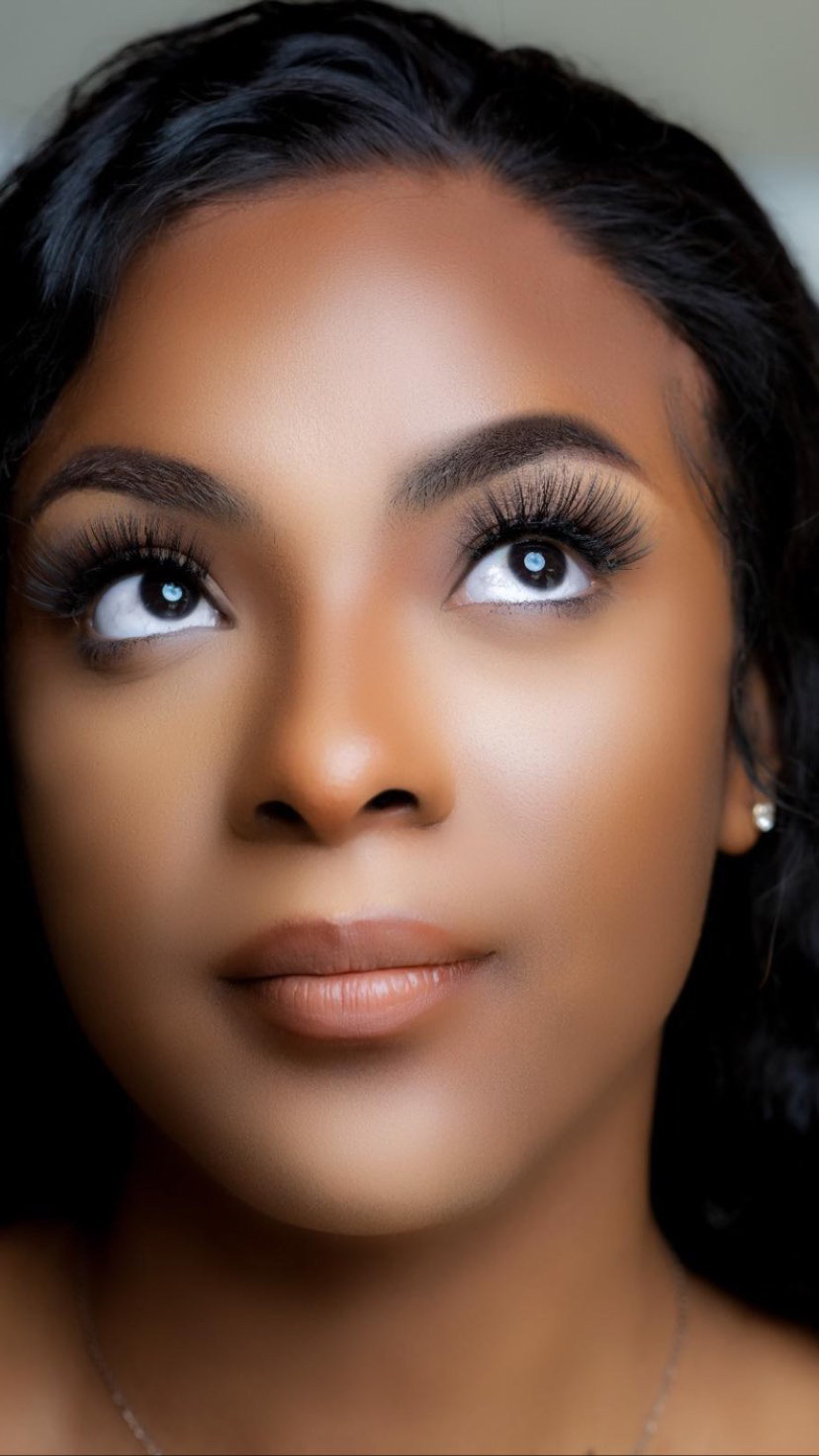 Eyes Up, Lash Focus