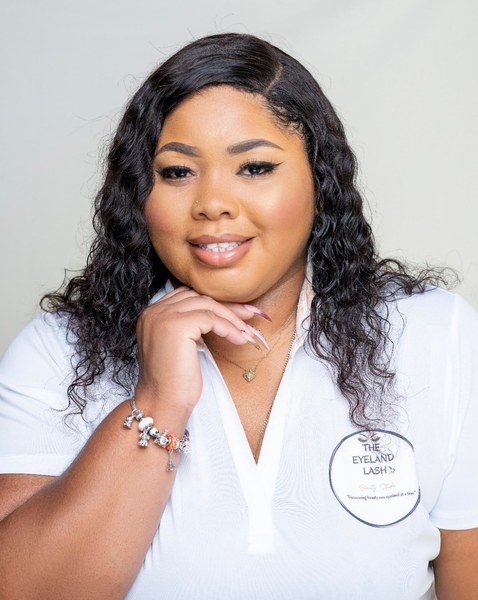 Amanda Dean — Founder, The Eyeland Lash Beauty Studio
